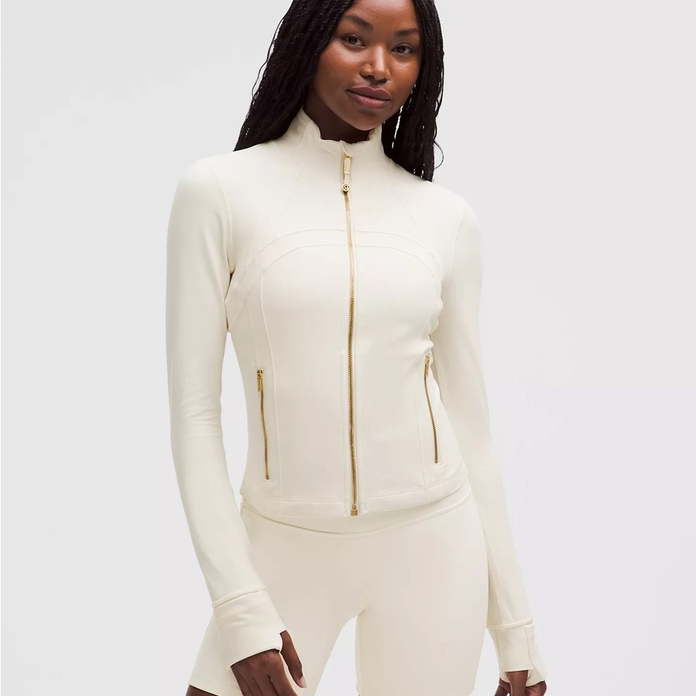 Lululemon Cropped Define Nulu Light Ivory/Gold Jacket